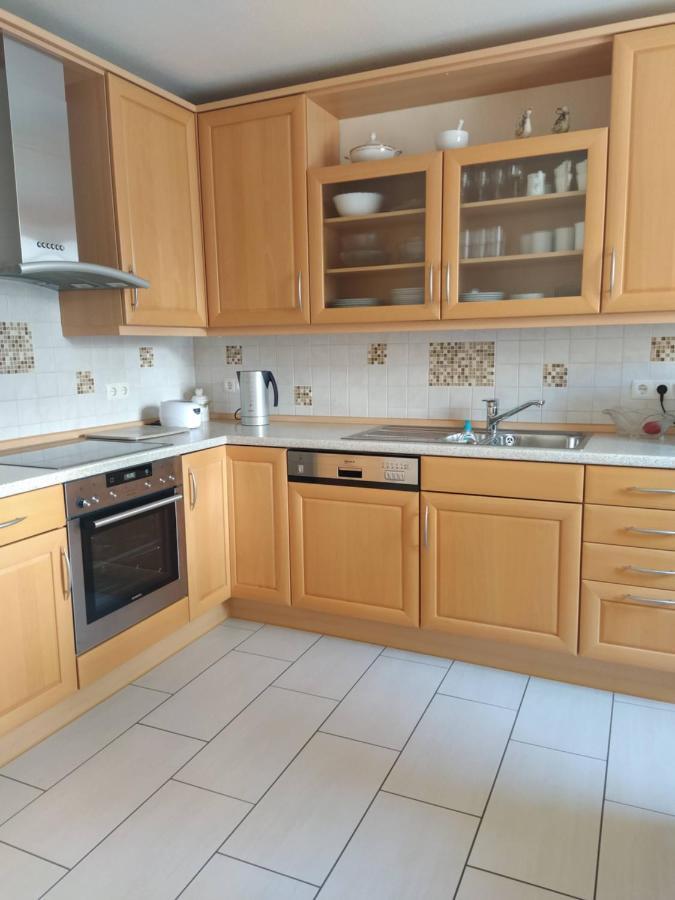 Ferienhaus Treis Neef エクステリア 写真