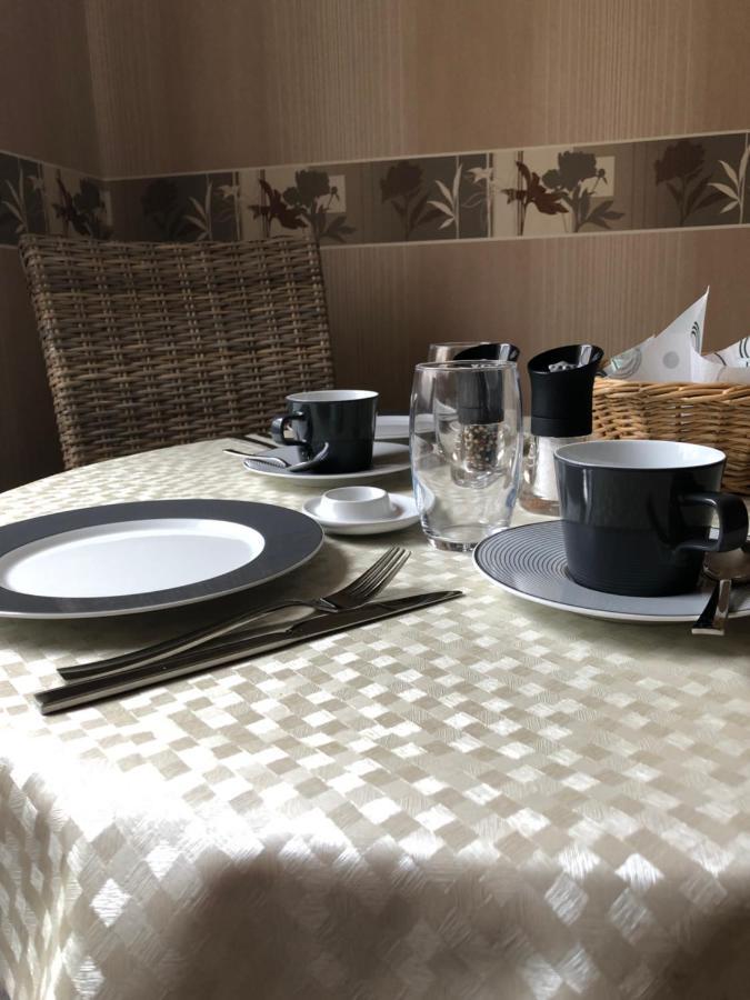 Ferienhaus Treis Neef エクステリア 写真
